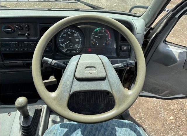 Mitsubishi Fuso Canter 1995  (4D33) full
