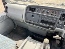 Mitsubishi Fuso Canter 1995  (4D33) full