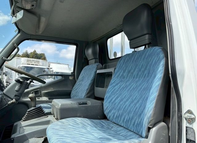 Mitsubishi Fuso Canter 1995  (4D33) full