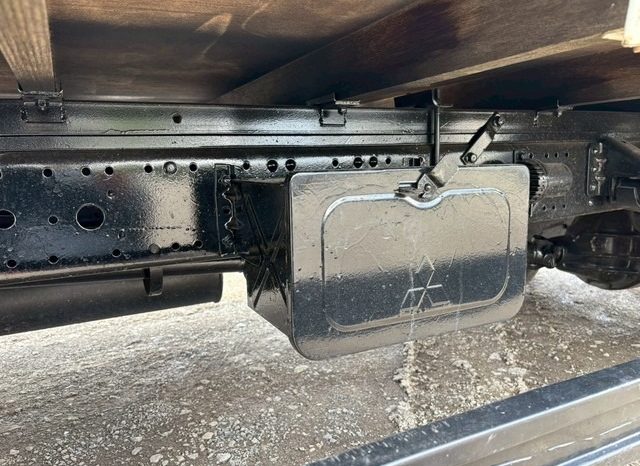 Mitsubishi Fuso Canter 1995  (4D33) full