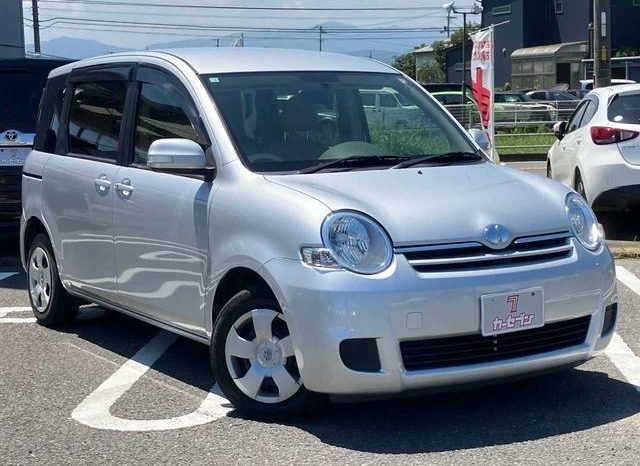 Toyota Sienta G 2012 full