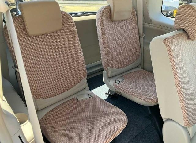 Toyota Sienta G 2012 full