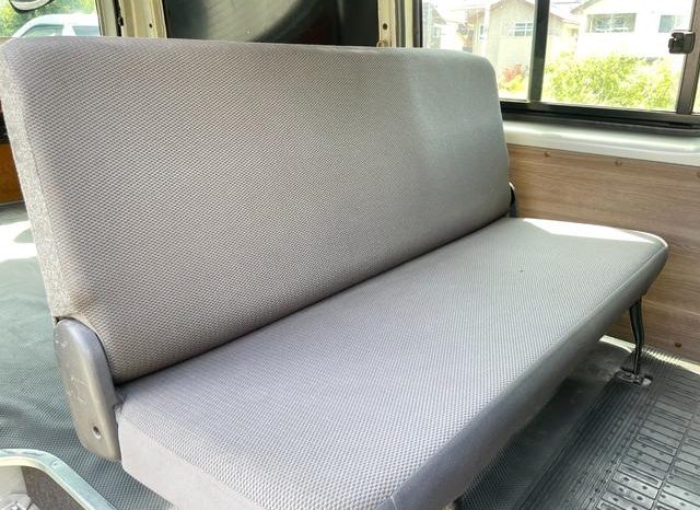 Toyota Hiace Van Long Justlow DX 2011 full