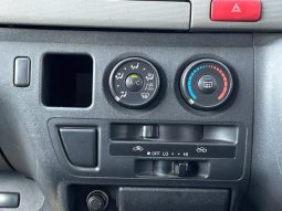 Toyota Hiace Van Long Justlow DX 2011 full