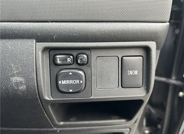 Toyota Sienta DICE 2012 full