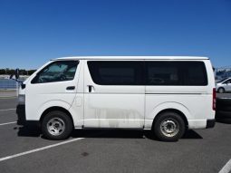 Toyota Hiace Van Long DX 2010 full