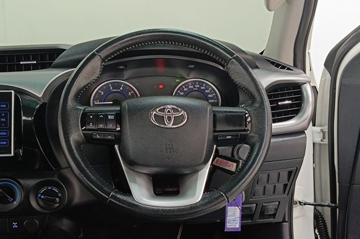 Toyota Smart Cab 4WD MT 2019 full