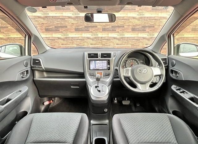 Toyota Ractis G 2013 full