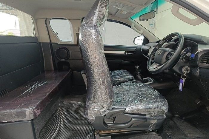 Toyota Smart Cab 4WD MT 2019 full