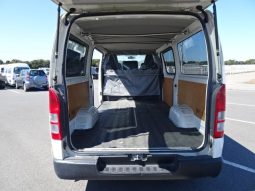 Toyota Hiace Van Long DX 2010 full