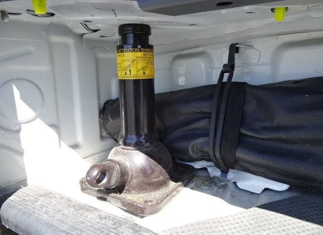 Toyota Hiace Van Long DX 2010 full