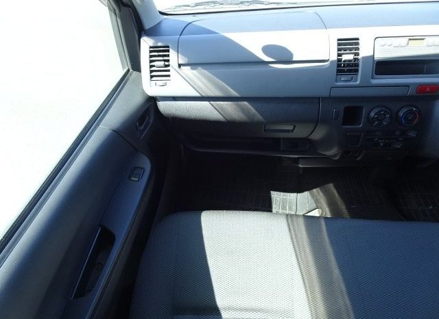 Toyota Hiace Van Long DX 2010 full