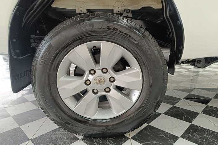 Toyota Smart Cab 4WD MT 2019 full