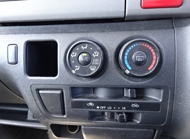 Toyota Hiace Van Long DX 2010 full