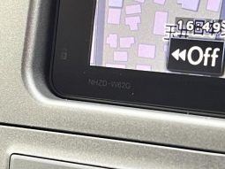 Toyota Ractis G 2013 full