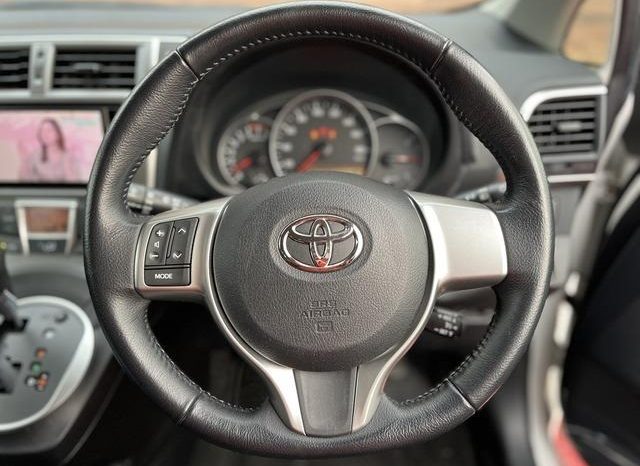 Toyota Ractis G 2013 full