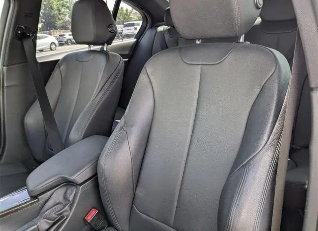 BMW 330e iPerformance 2017 full