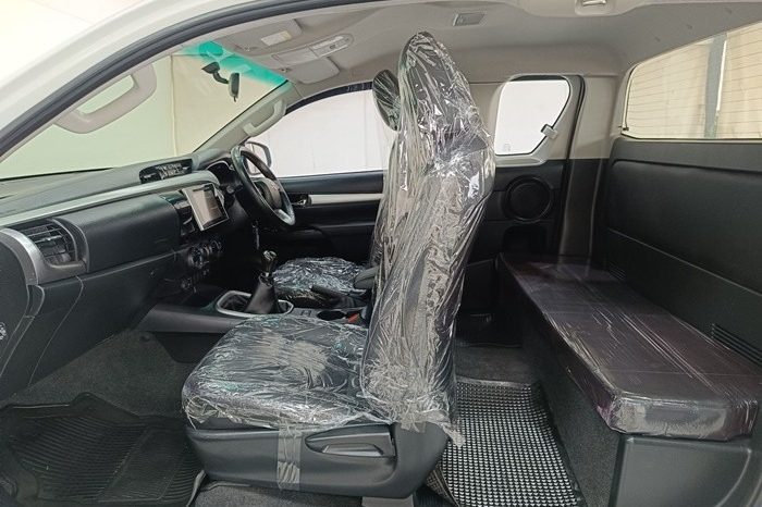 Toyota Smart Cab 4WD MT 2019 full