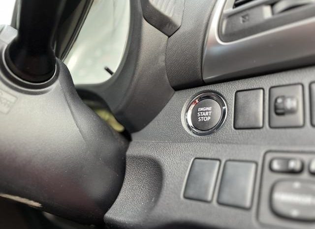 Toyota Ractis G 2013 full