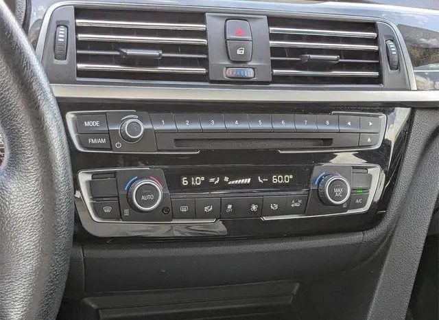 BMW 330e iPerformance 2017 full