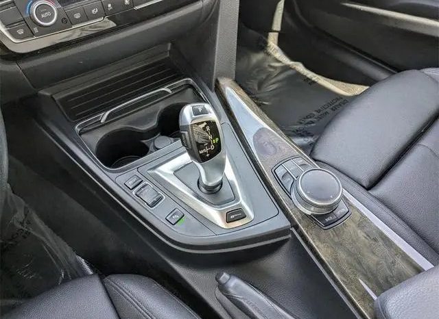 BMW 330e iPerformance 2017 full