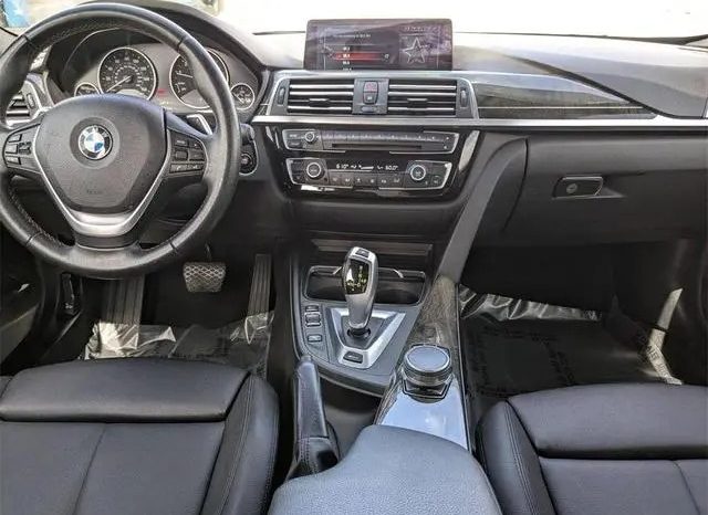 BMW 330e iPerformance 2017 full
