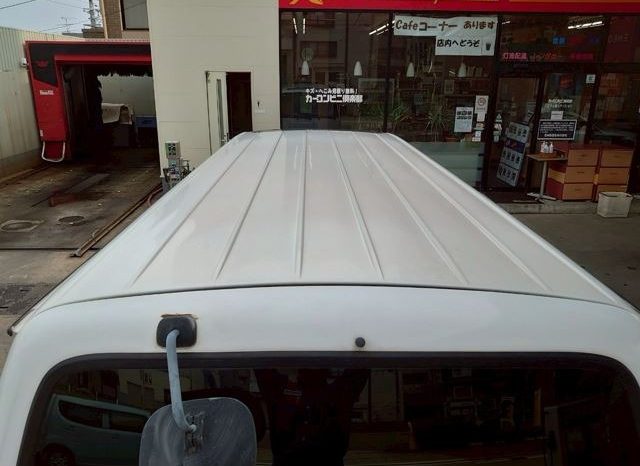 Toyota Hiace Van 2000 full