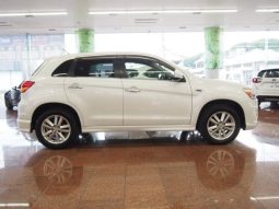 Mitsubishi RVR Roadest G 2012 full
