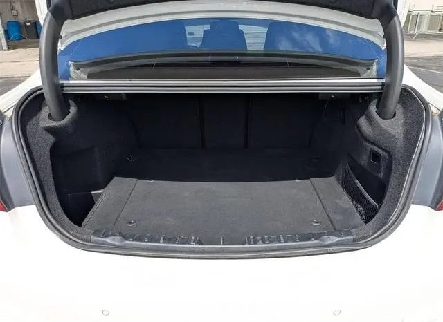 BMW 330e iPerformance 2017 full