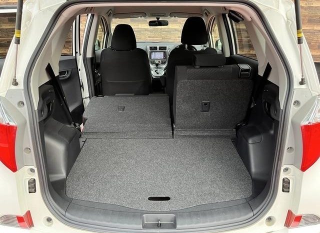 Toyota Ractis G 2013 full