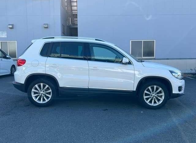 Volkswagen Tiguan Sports & Style full
