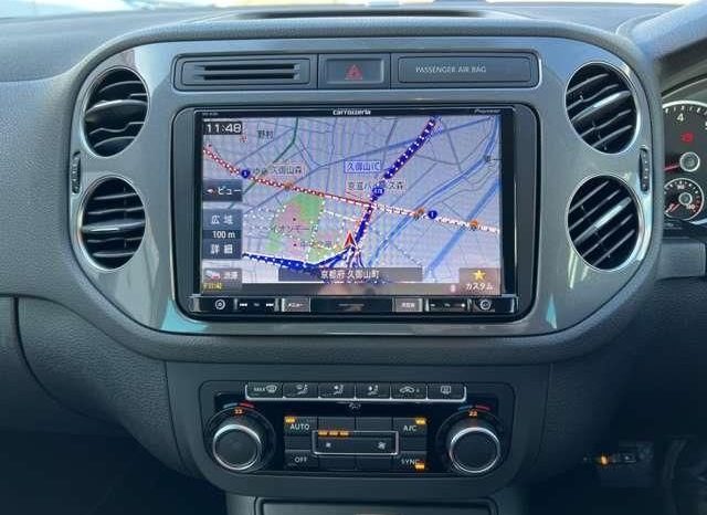 Volkswagen Tiguan Sports & Style full