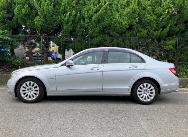Mercedes-Benz C-Class C200 Blue Efficiency 2010 full
