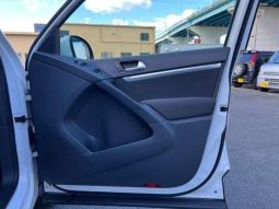 Volkswagen Tiguan Sports & Style full