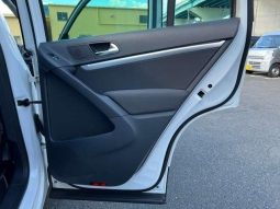 Volkswagen Tiguan Sports & Style full