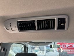 Toyota Hiace Van 2000 full