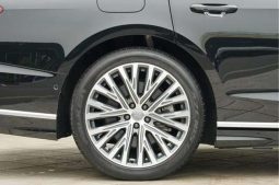 Audi A8 55TFSI Quattro 2019 full