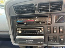 Toyota Hiace Van 2000 full