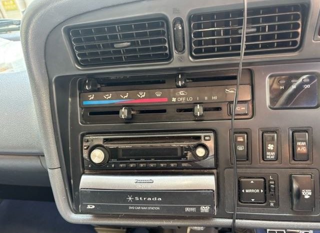 Toyota Hiace Van 2000 full