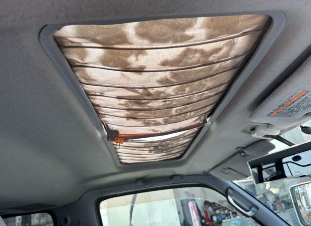 Toyota Hiace Van 2000 full