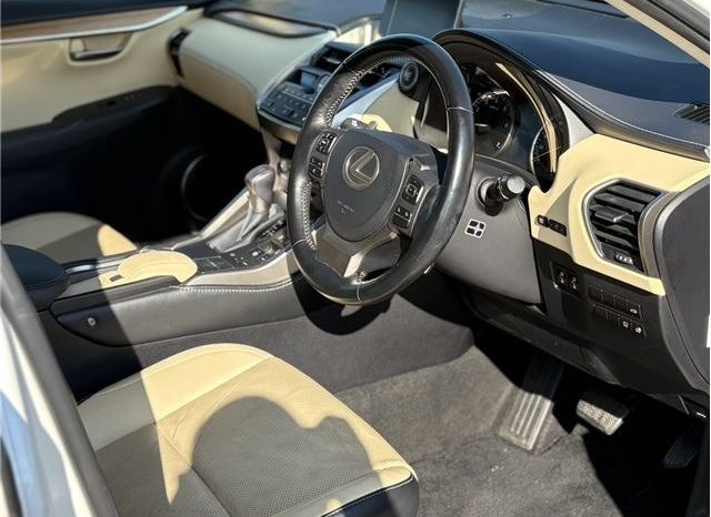 Lexus NX NX200t Version L 2016 full