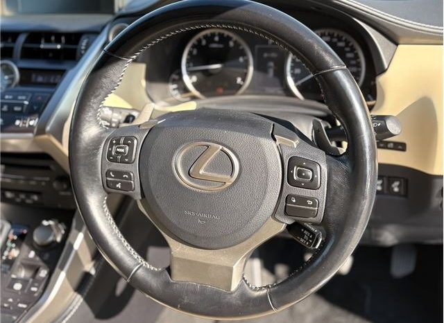 Lexus NX NX200t Version L 2016 full