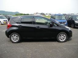 Nissan Note X V Selection + Safety 2015 full