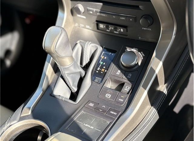 Lexus NX NX200t Version L 2016 full