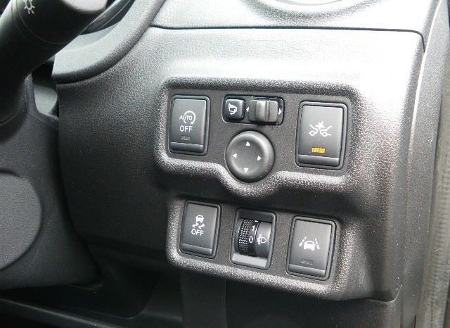 Nissan Note X V Selection + Safety 2015 full