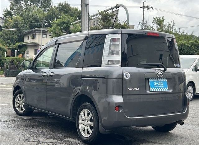 Toyota Sienta DICE 2012 full