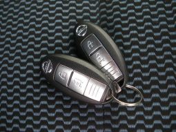 Nissan Note X V Selection + Safety 2015 full