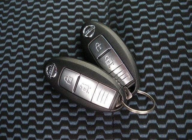 Nissan Note X V Selection + Safety 2015 full