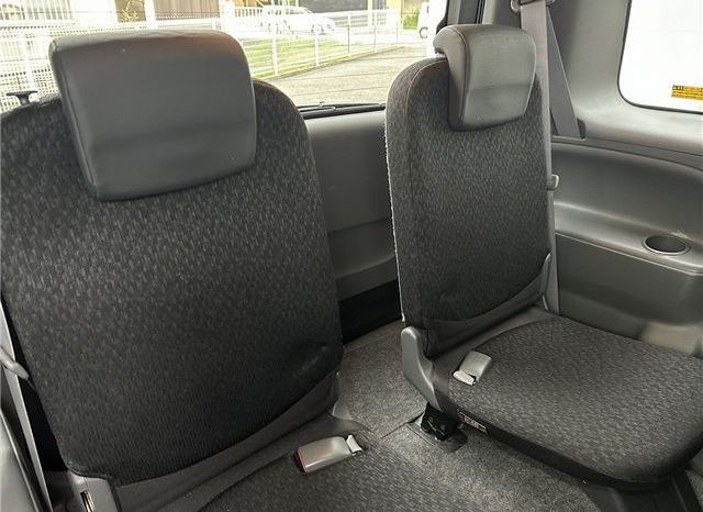 Toyota Sienta DICE 2012 full