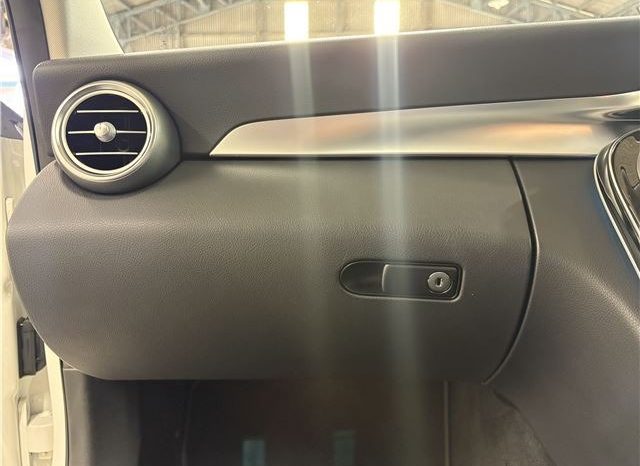 Mercedes-Benz C-Class C200 Avantgarde 2014 full